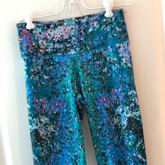 Activefit Sportswear Leggings Size S - Picture 2 of 16